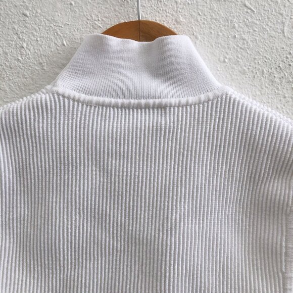 BABATON By Aritzia Sculpt Knit Mockneck Tank Size XS - Picture 3 of 10